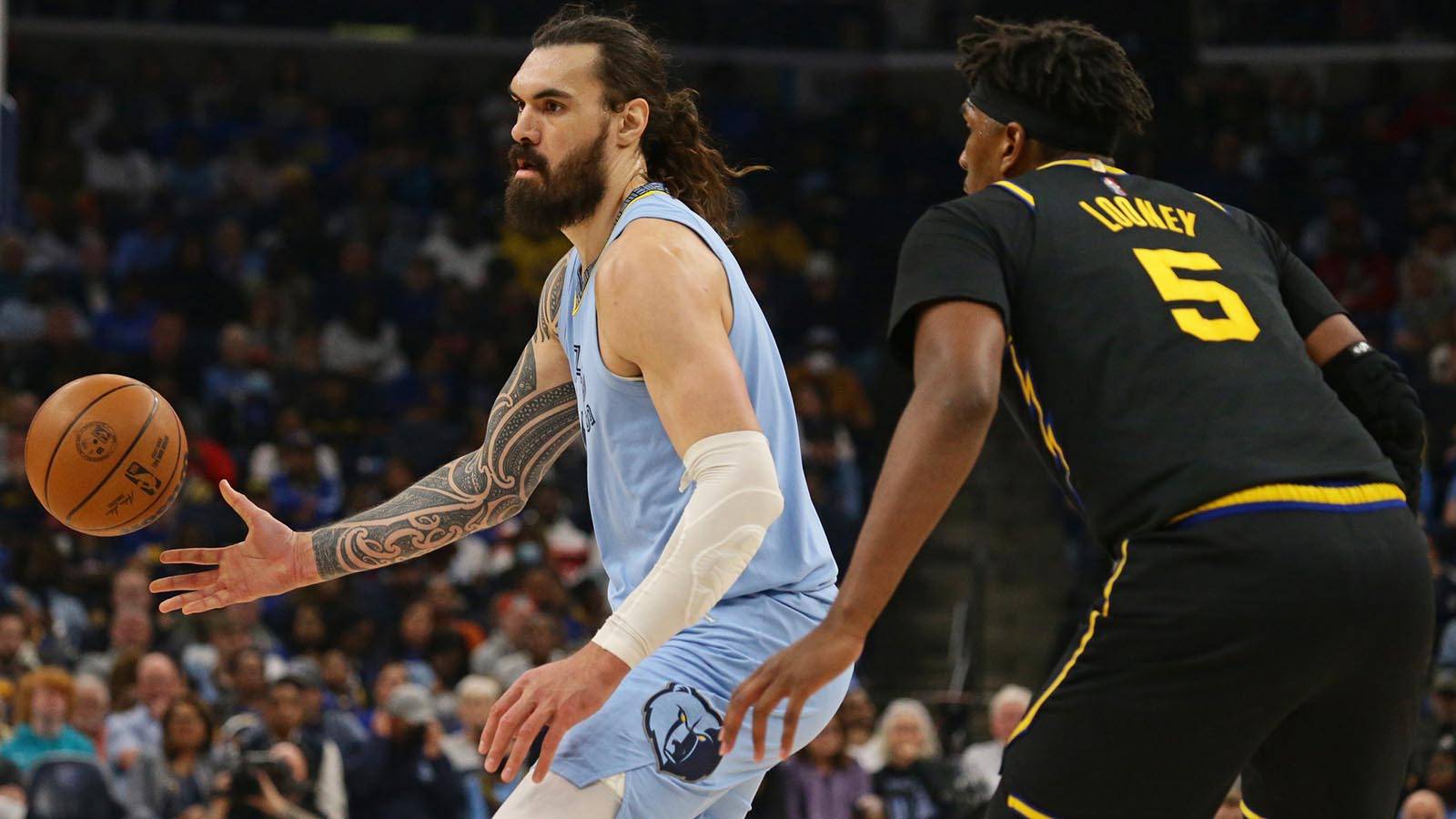 关于法甲冲刺阶段再迎强敌，法兰克福造点机会，主帅态度——更衣室稳定，临场指挥获称赞的信息