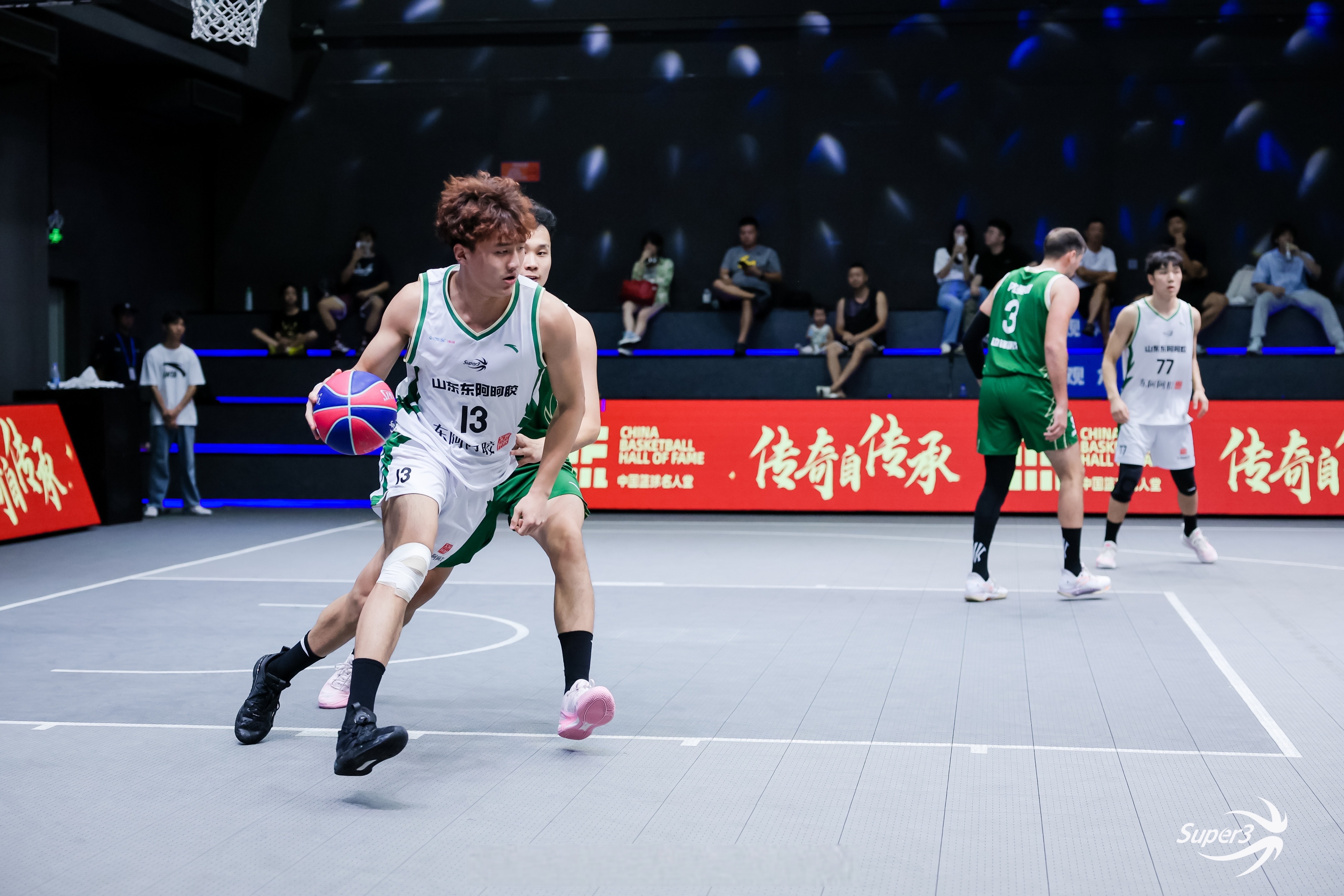 包含赛后皇家社会备战CBA季后赛；外线爆发细节曝光；震撼外界；训练强度明显提升的词条